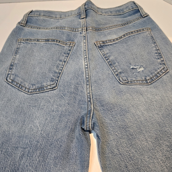 Universal Thread 90s High Rise Slim Distressed Jeans - Picture 3 of 7